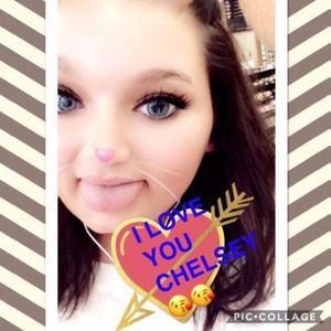 Meet your Posher, Leslie